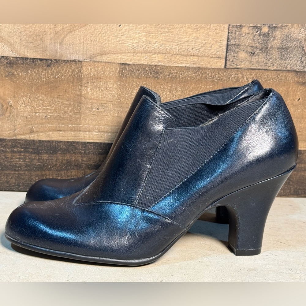 Aerosoles Women's Leather Navy Blue Bootie Chunky Heels Size 10 AB 216 - Picture 4 of 9